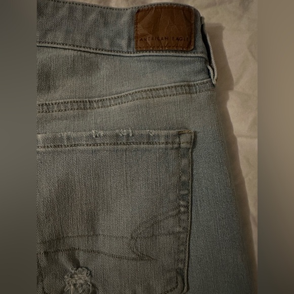 American Eagle The Dream Short MIDI Distressed Light Wash Shorts - Picture 8 of 13